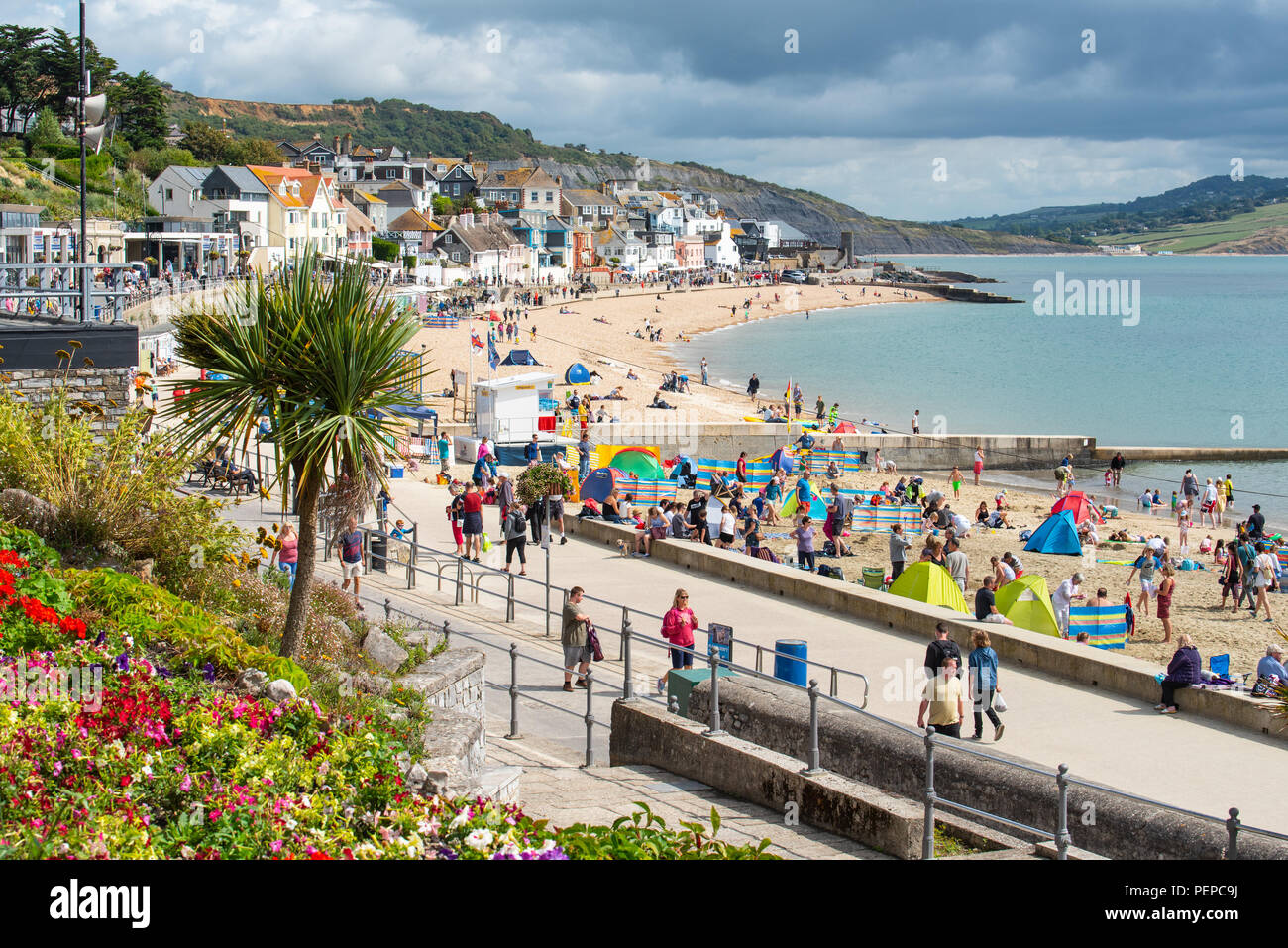 Crowded Beach Scene Lyme Regis High Resolution Stock Photography and ...