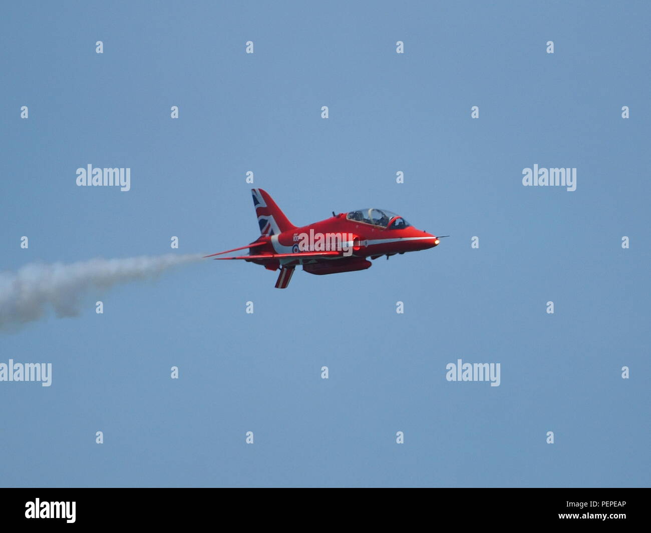 Eastbourne, UK. 17th Aug, 2018. Eastbourne Airshow: thousands lined Eastbourne seafront for day 2 of Eastbourne International Air Show in warm sunny weather. Credit: James Bell/Alamy Live News Stock Photo