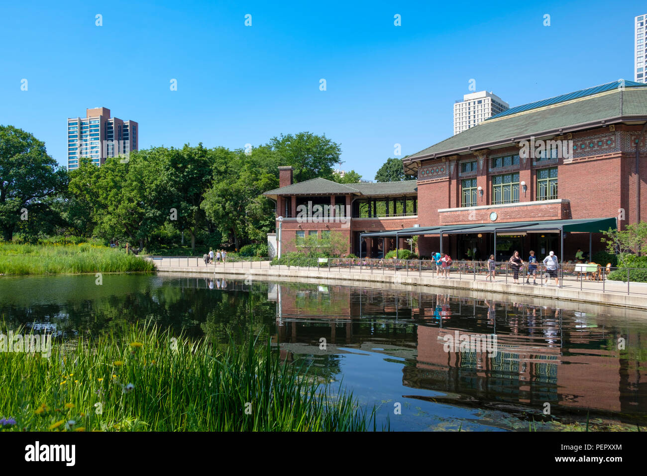 Lincoln Park Zoo in Summer with Cafe Brauer  , Chicago, Illinois, USA Stock Photo