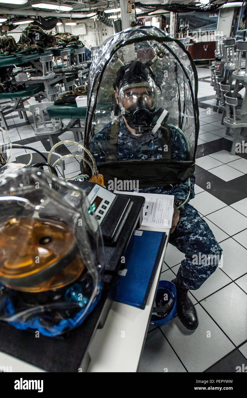 160126-N-OI810-022 YOKOSUKA, Japan (Jan. 26, 2016) Hospital Corpsman ...