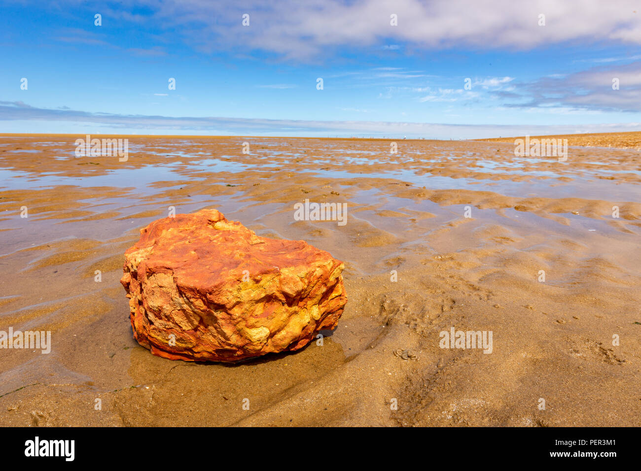 Red rock at old hunstanton cliffs Stock Photo - Alamy