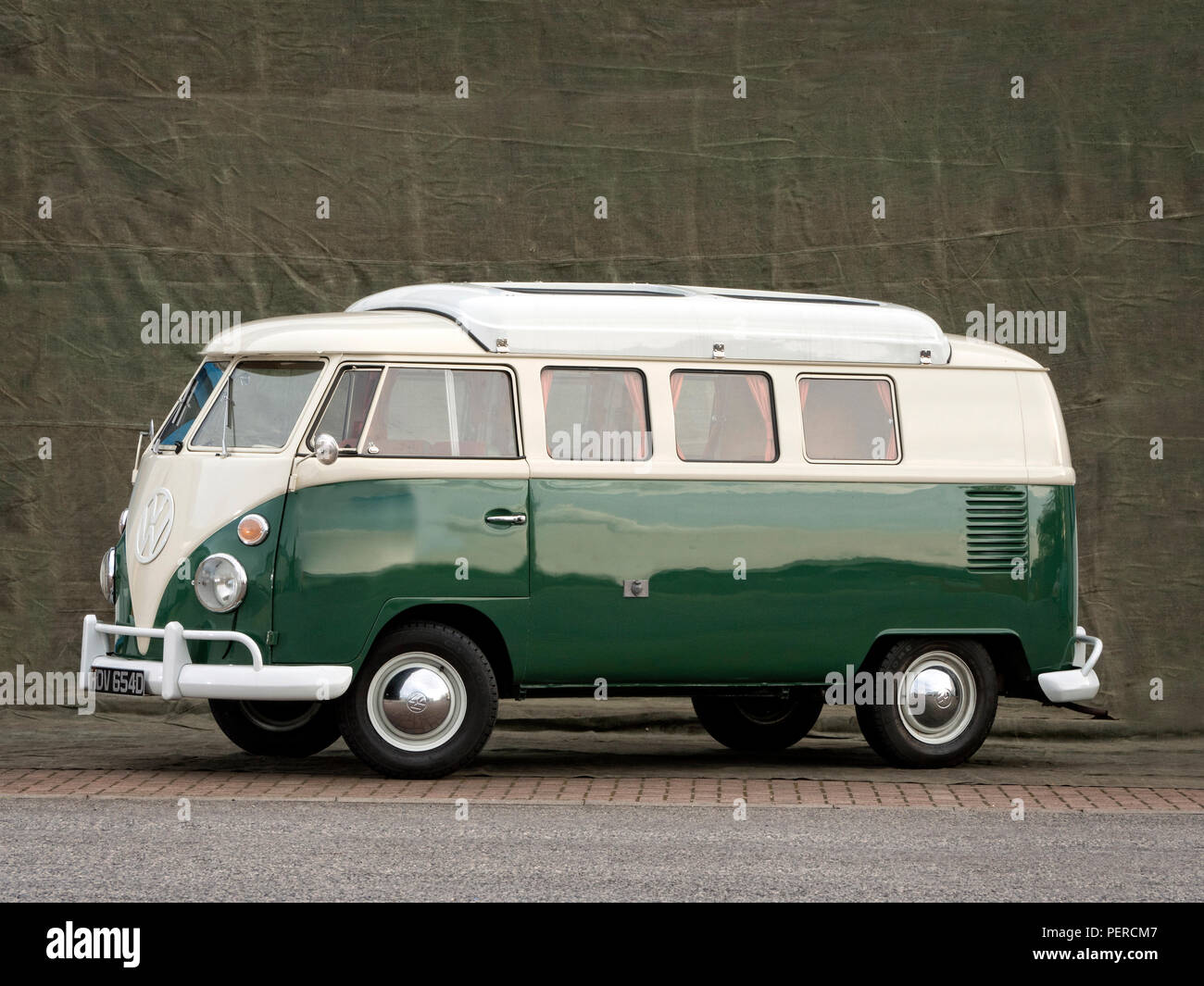 Classic vw camper van hi-res stock photography and images - Alamy