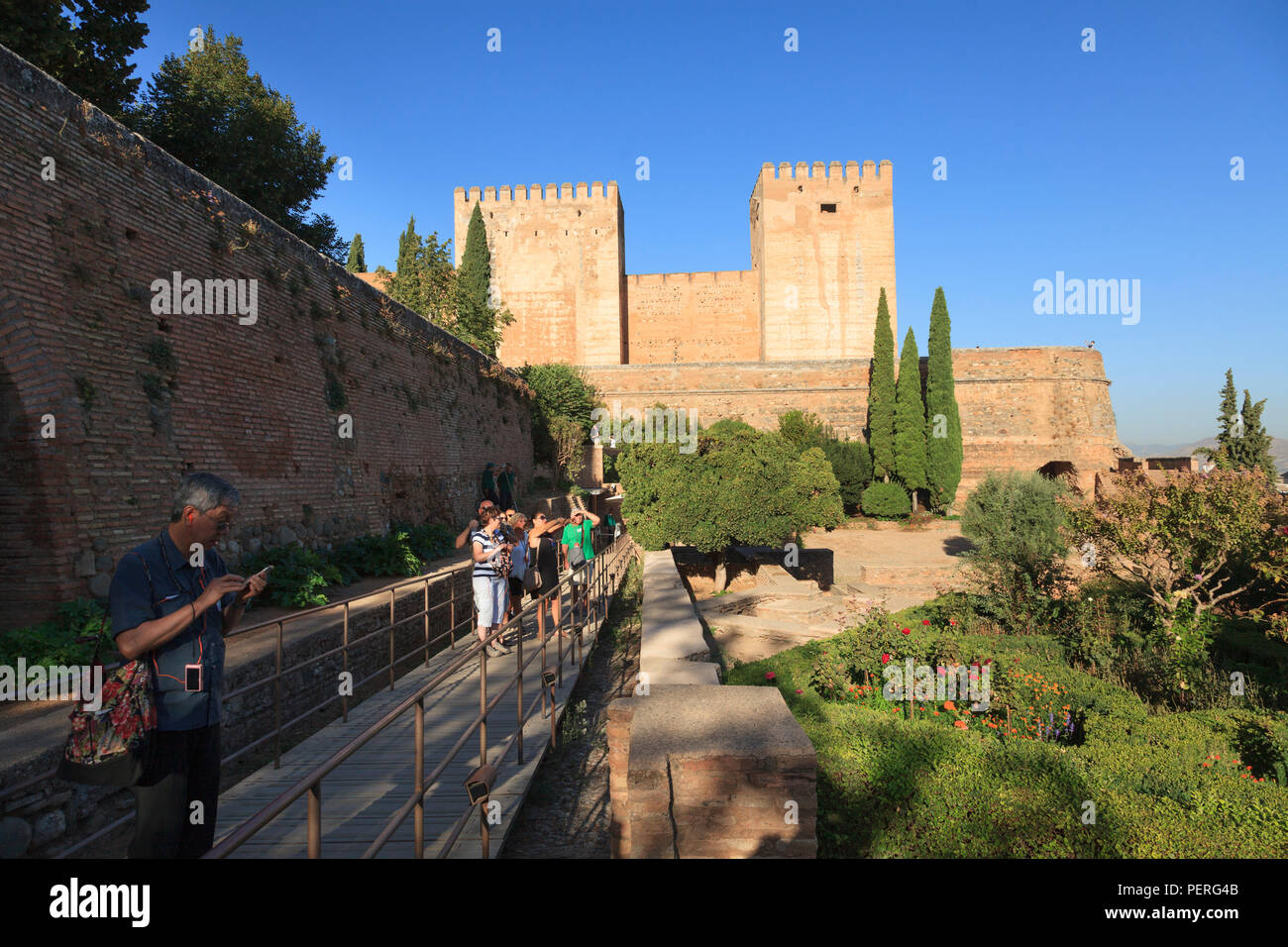 Promenade of the towers alhambra palace hires stock photography and