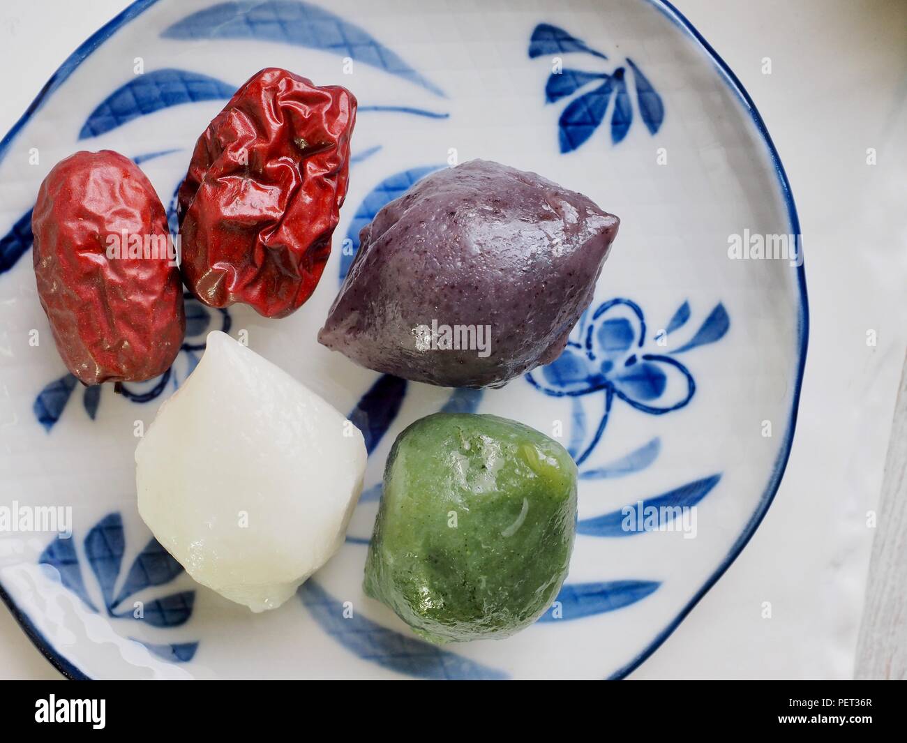 Korean food Songpyeon, half-moon-shaped rice cake Stock Photo - Alamy