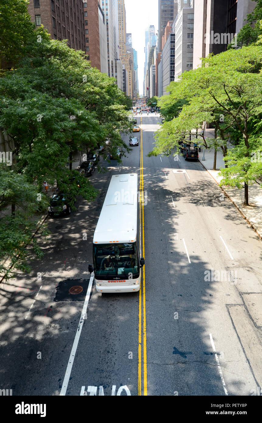 New York City bus Stock Photo - Alamy