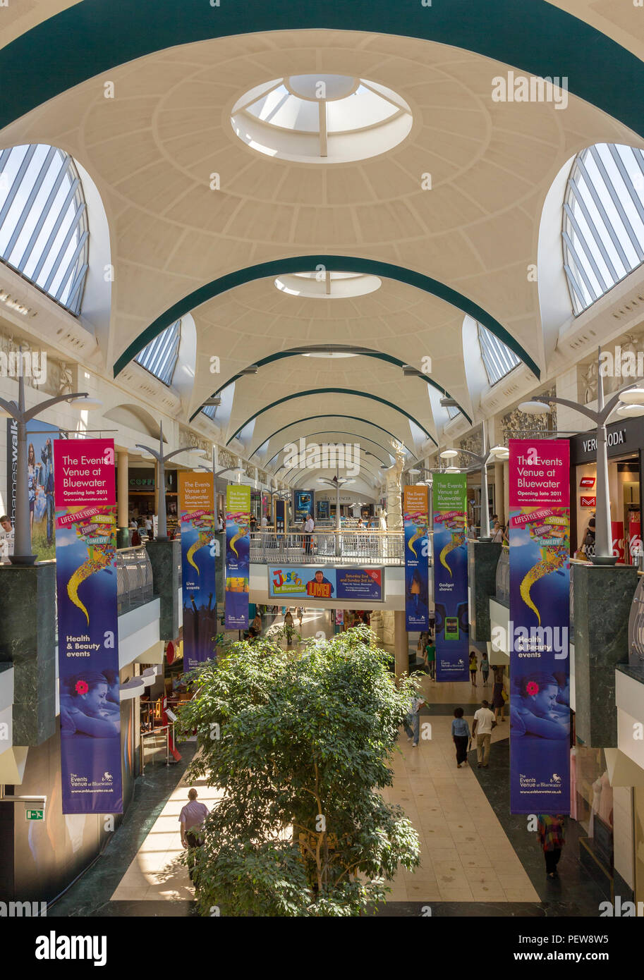 Shopping arcade, Rose Gallery upper level, Bluewater Shopping Centre, Greenhithe, Kent, England
