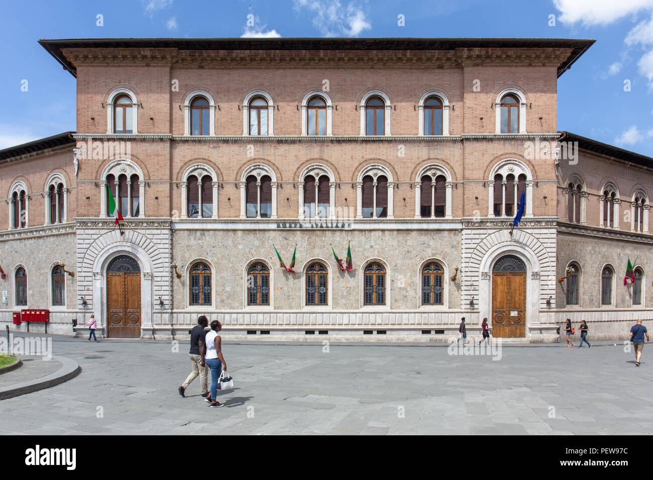 Exterior of the post office on Piazza Giacomo Matteotti in Siena, Tuscany, Italy Stock Photo