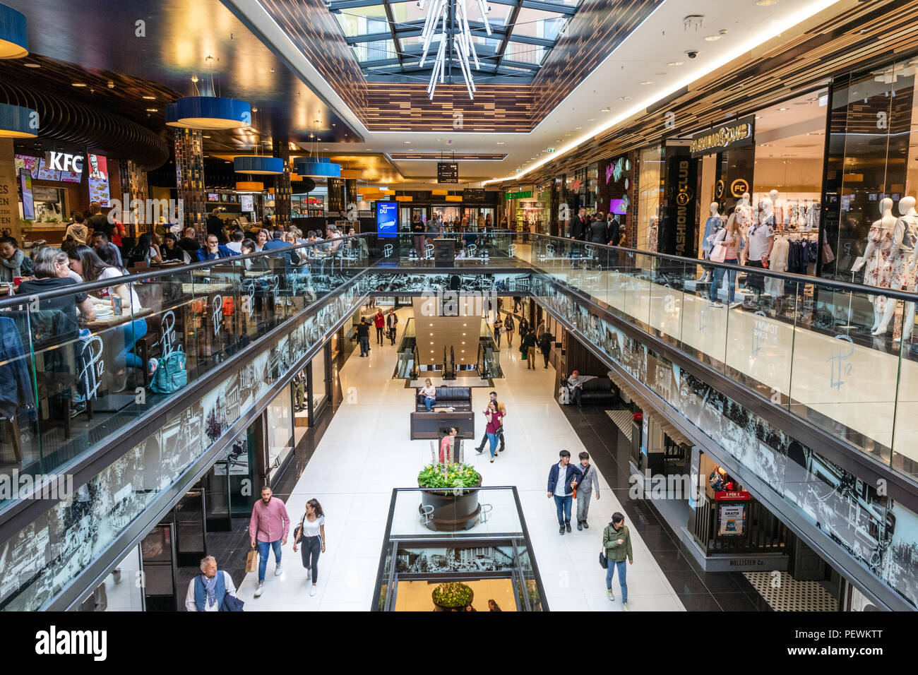 New Mall Of Berlin High Resolution Stock Photography and Images - Alamy