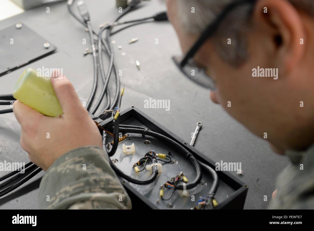 Operational data store hi-res stock photography and images - Alamy