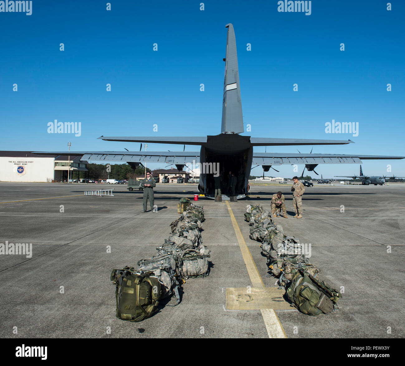 Hercules aircraft cargo ramp High Resolution Stock Photography and ...