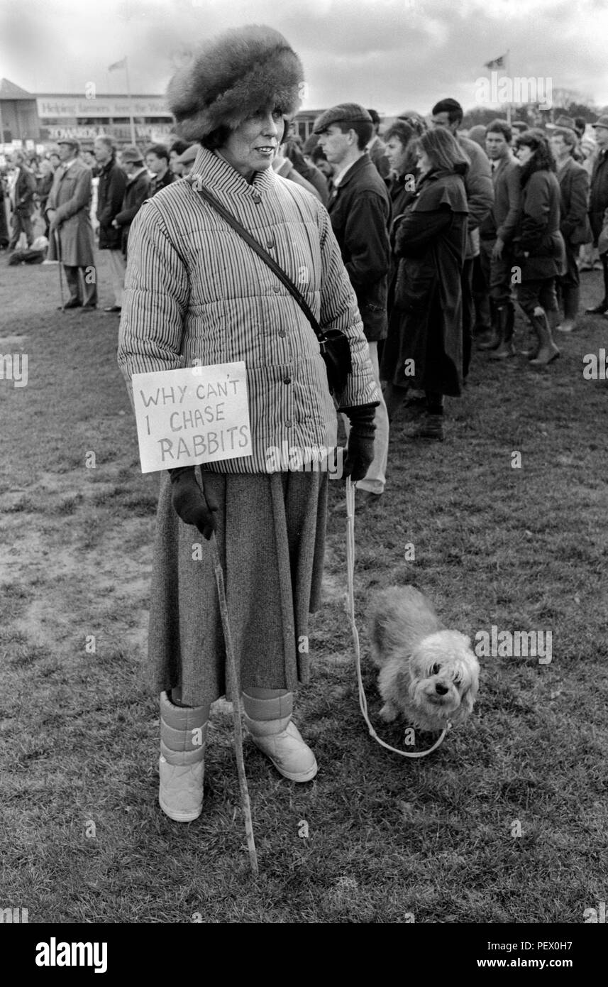 Hunting Rallies Hunt supporter, Pro Fox Hunting Rally at Stoneleigh Park exhibition ...