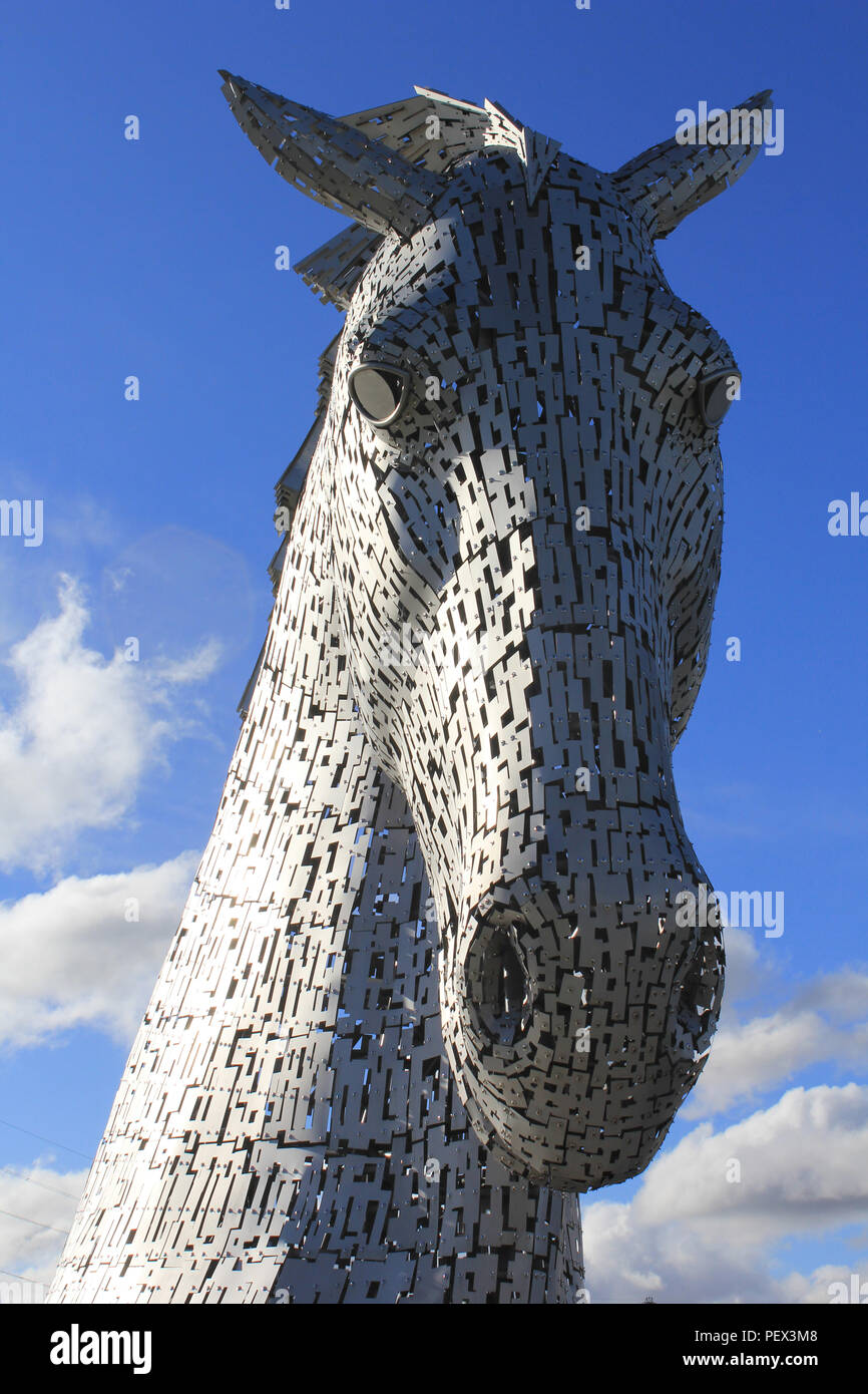 Worlds largest equine sculpture hires stock photography and images Alamy