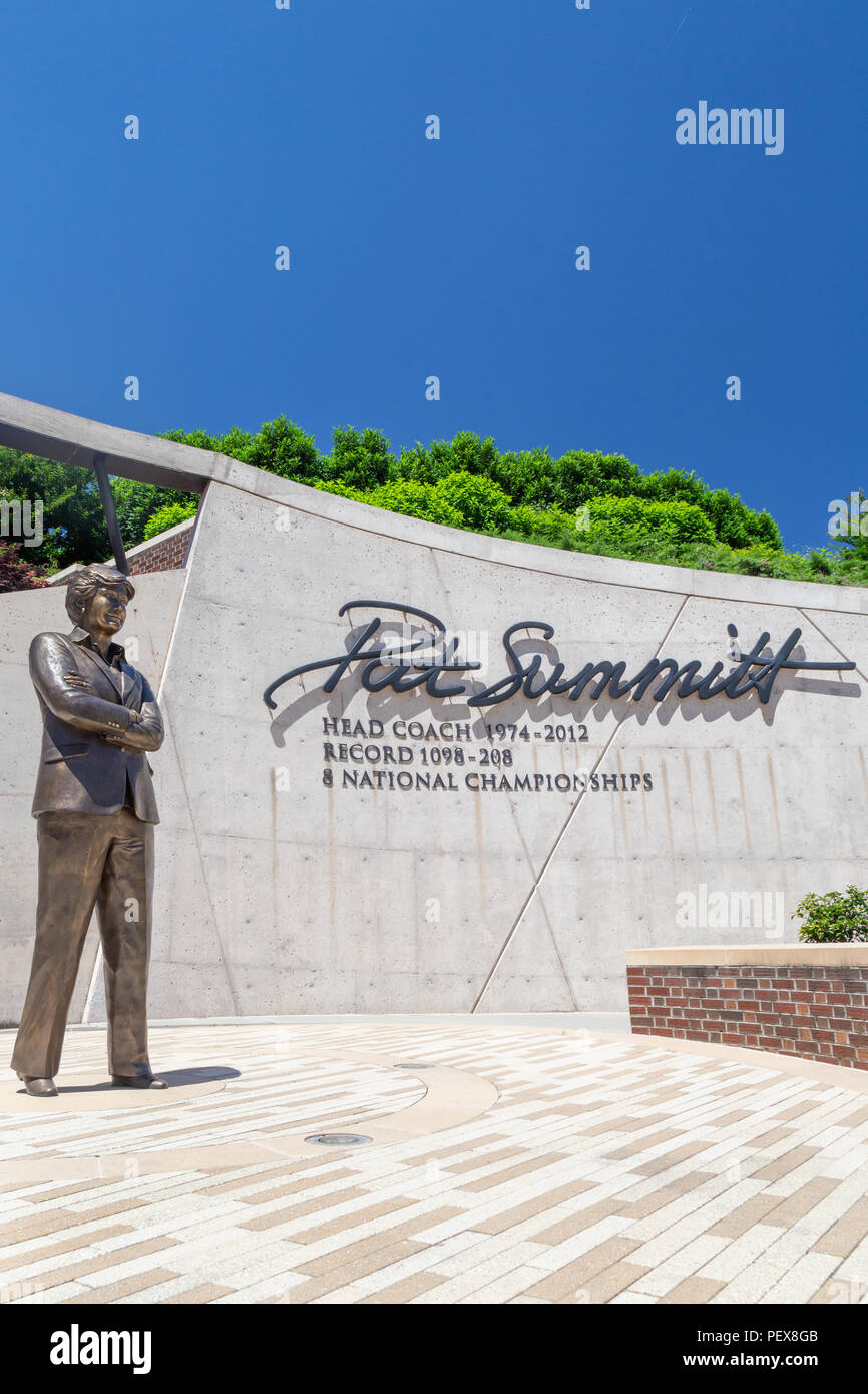 KNOXVILLE, TN/USA JUNE 4, 2018 Pat Summitt statue and memorial on the