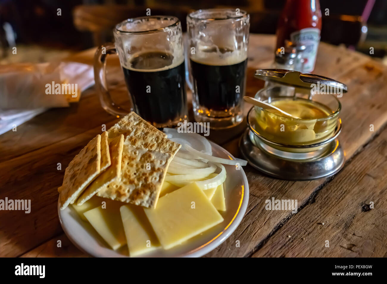 Beer and cheese plate at McSorley's Old Ale House Stock Photo Alamy