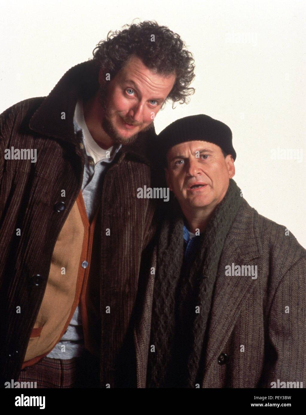 Joe pesci home alone hi-res stock photography and images - Alamy
