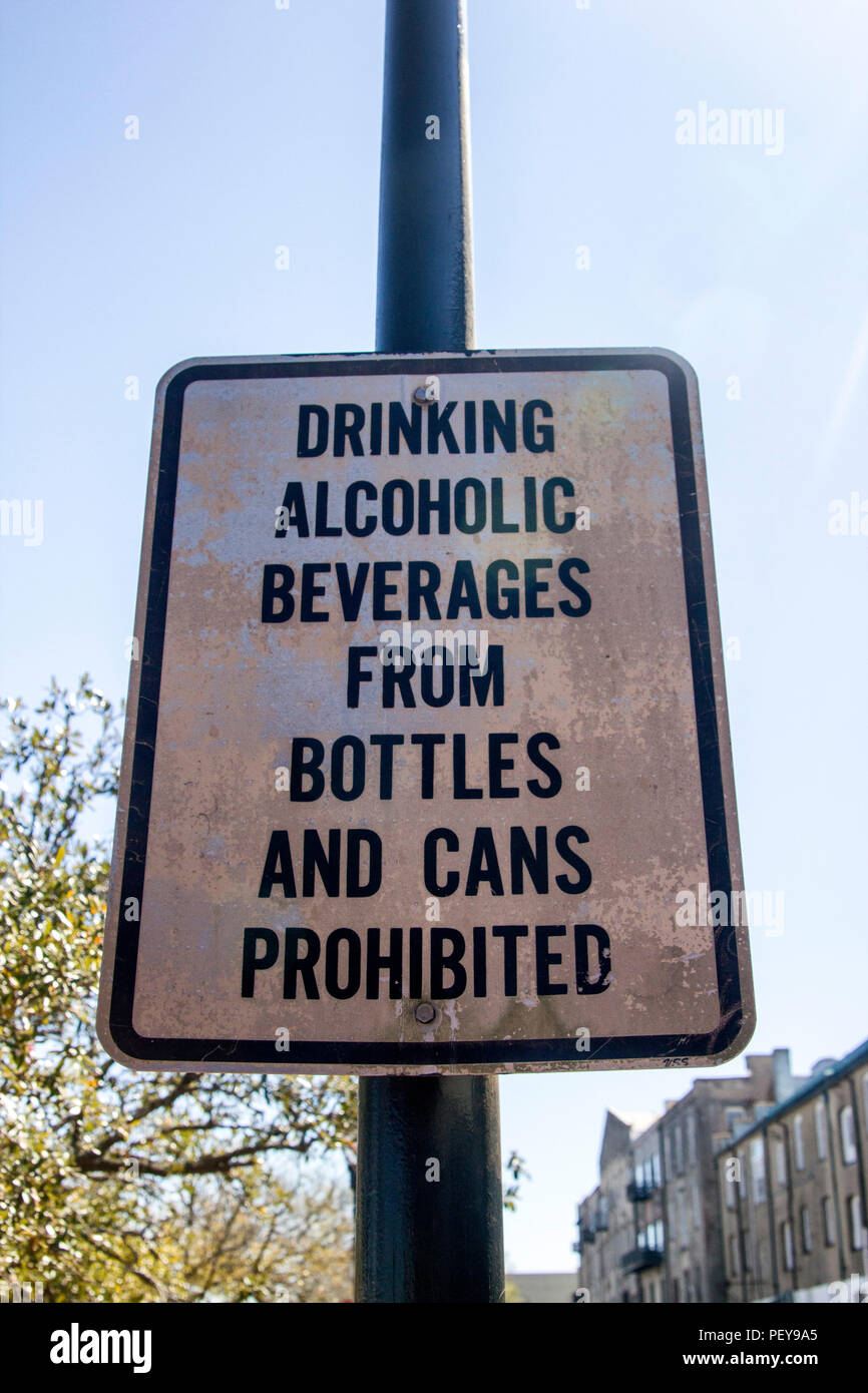 Drinking alcoholic beverages warning sign in Savannah Georgia Stock Photo