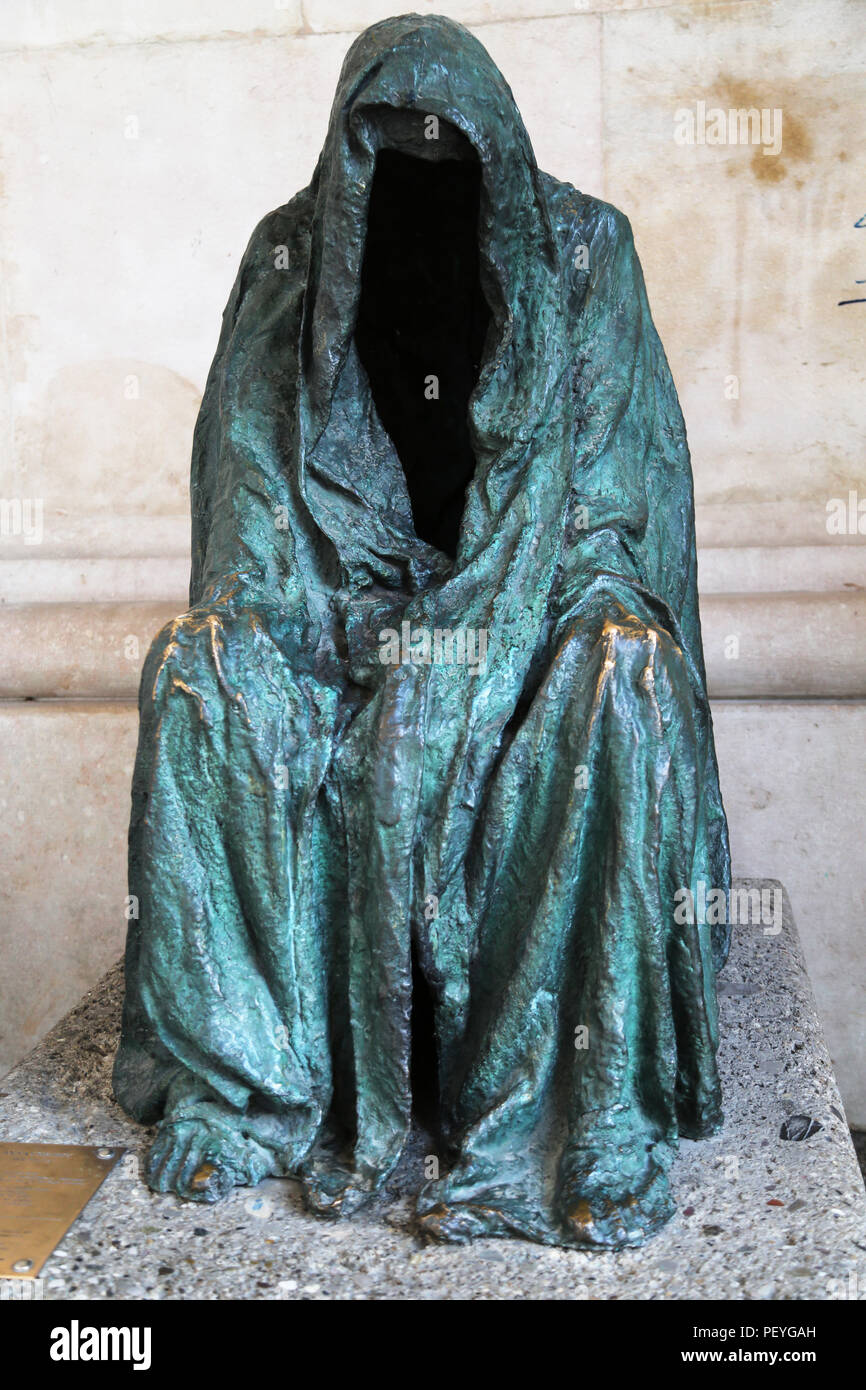 A 1999 sculpture titled 'Die Pieta' by Anna Chromy, Salzburg, Austria Stock Photo