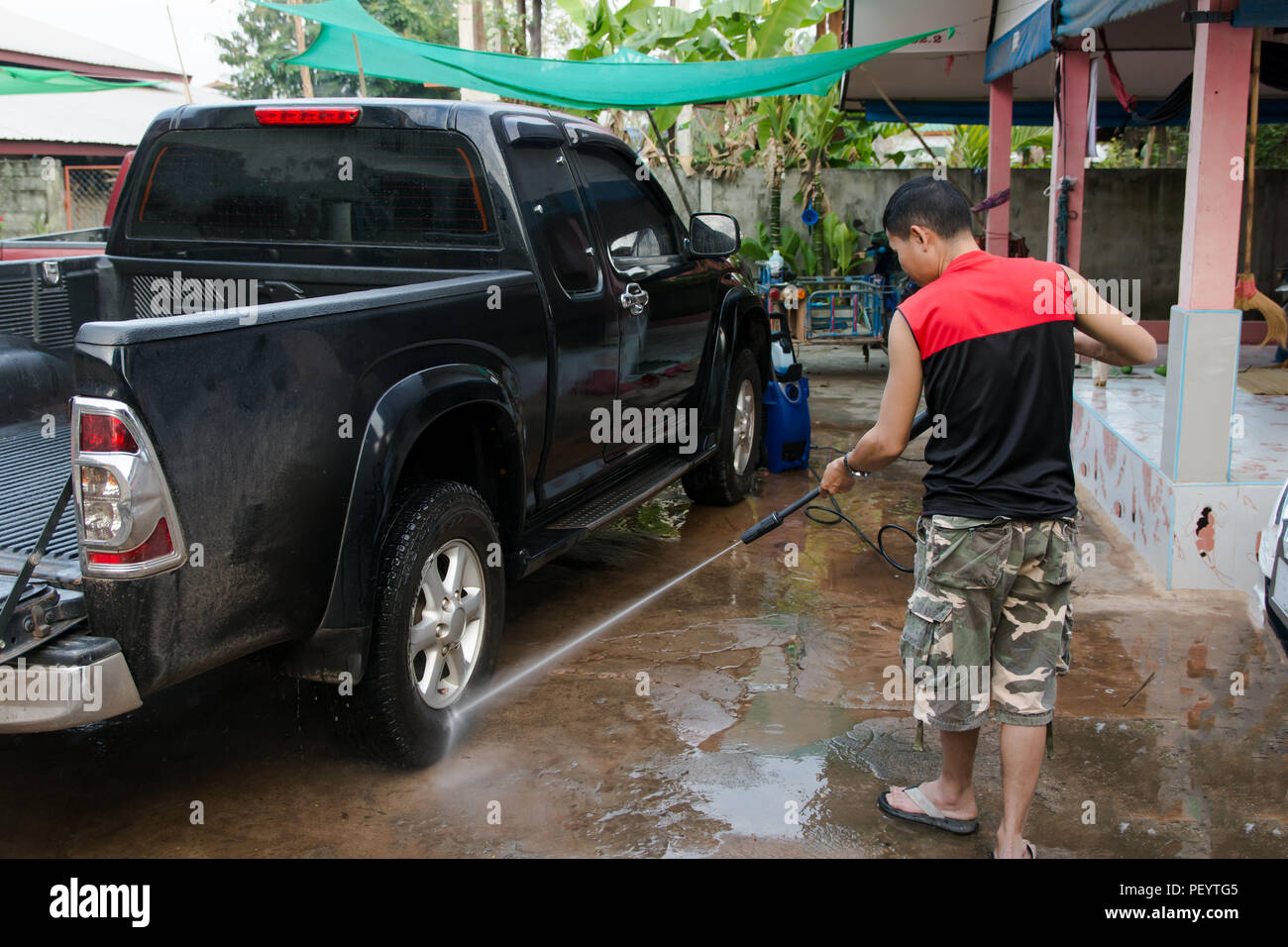 Black pickup truck hires stock photography and images Alamy