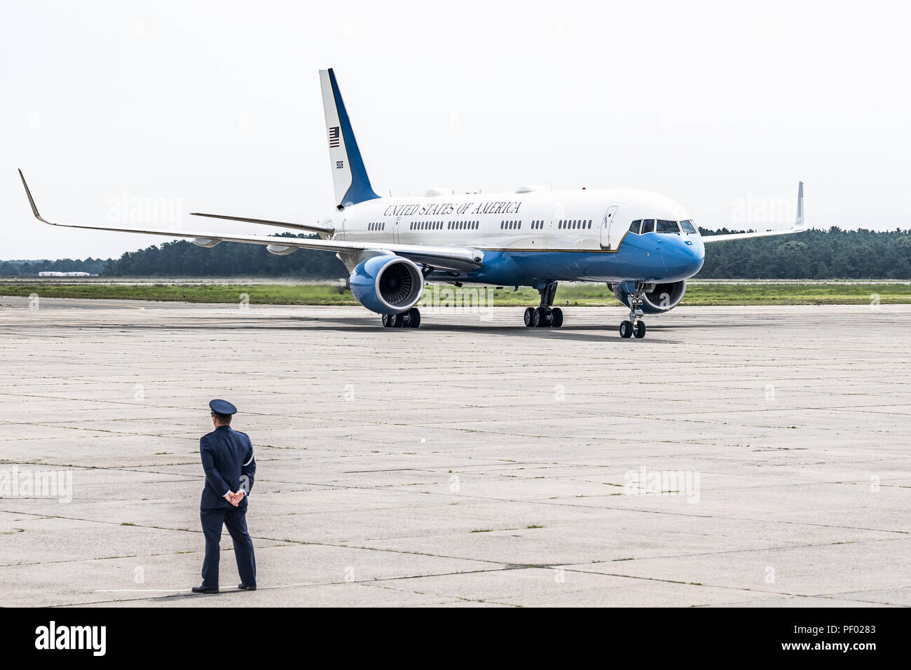 Westhampton NY USA. 17th Aug 2018. President DONALD TRUMP s arrival on Air Force One in Westhampton New York on August 17 2018 Credit Michael Brochstein ZUMA Wire Alamy Live News Stock Photo Alamy