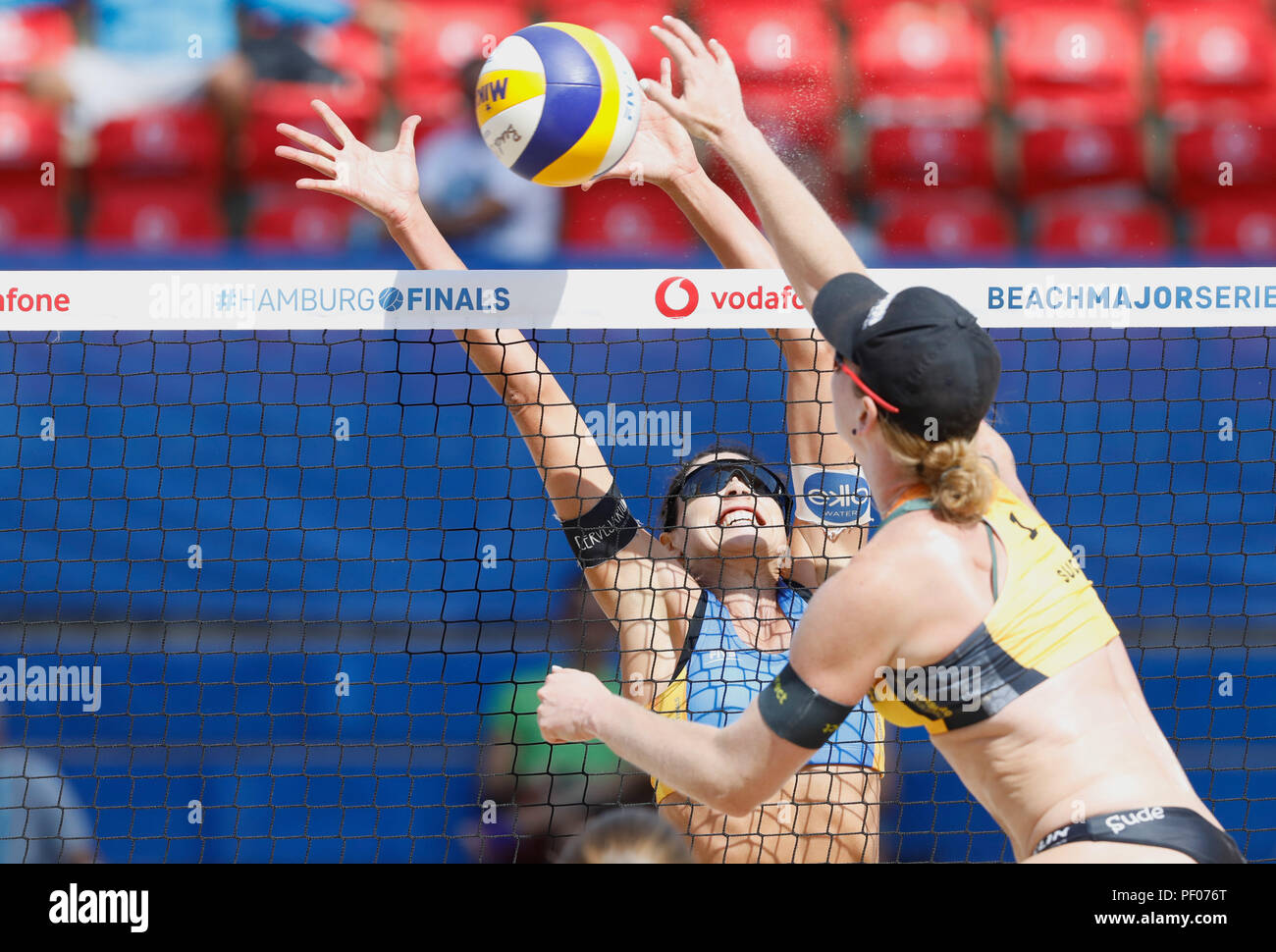 Julia sude beach volley hires stock photography and images Alamy