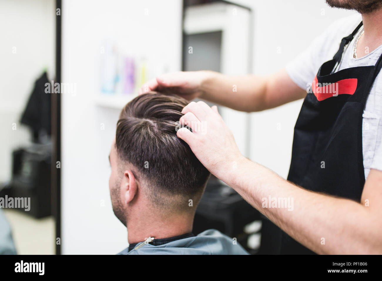 Happy salon client hi-res stock photography and images - Alamy