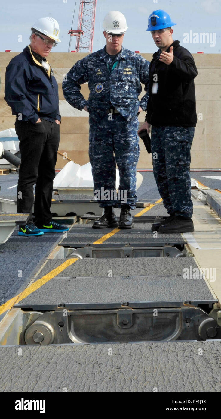 NEWPORT NEWS, Va. (Feb. 3, 2016) Aviation Boatswain's Mate Launch