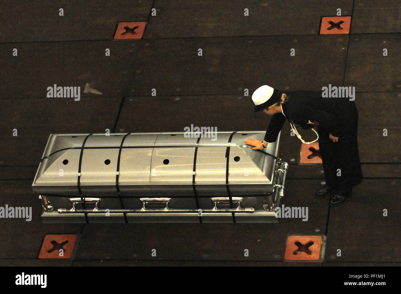 Uss Makin Island Burial High Resolution Stock Photography and Images