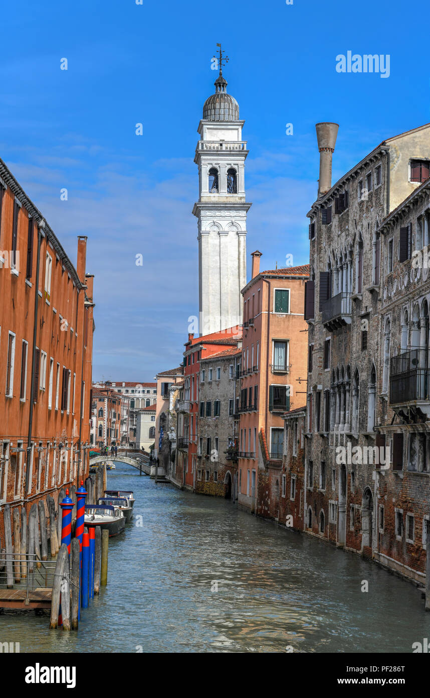 San Giorgio dei Greci in Venice, Italy. It was the center of the Scuola dei  Greci, the Confraternity of the Greeks in Venice Stock Photo - Alamy, image size:858x1390
