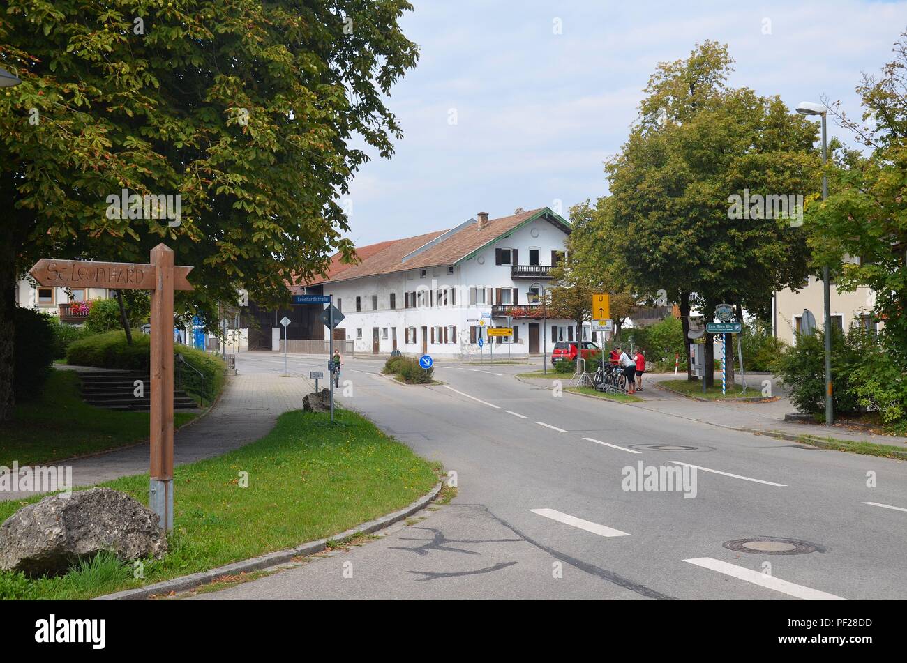 Siegertsbrunn bei München, Bayern (Deutschland): In der Dorfmitte Stock Photo