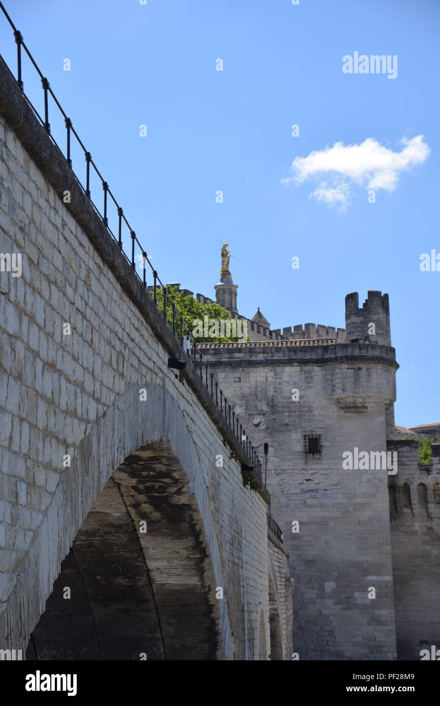 Historic bridge in france hi-res stock photography and images - Alamy