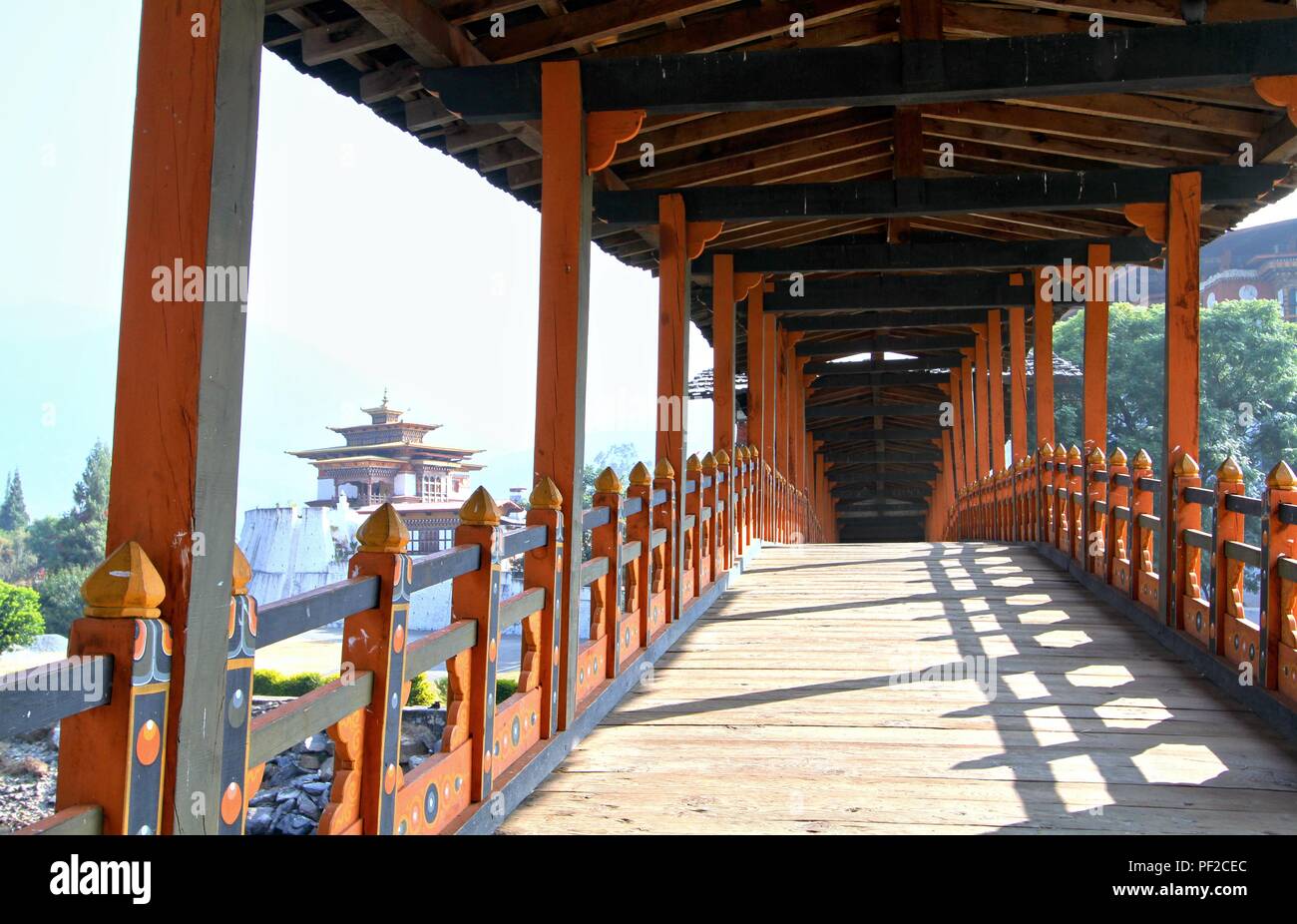 PUNA MOCCHU BAZAM : Antique  wooden bridge at Punakha Dzong Monastery or Pungthang Dewachen Phodrang  Bhutan Stock Photo