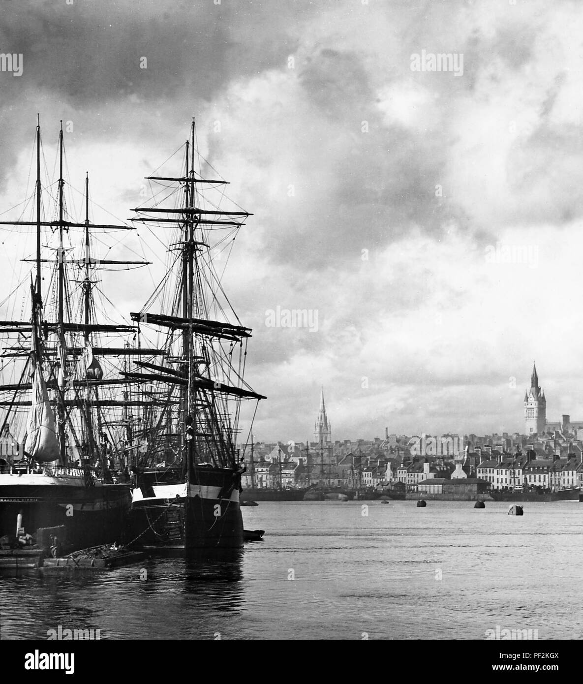 Old ship at harbour hires stock photography and images Alamy