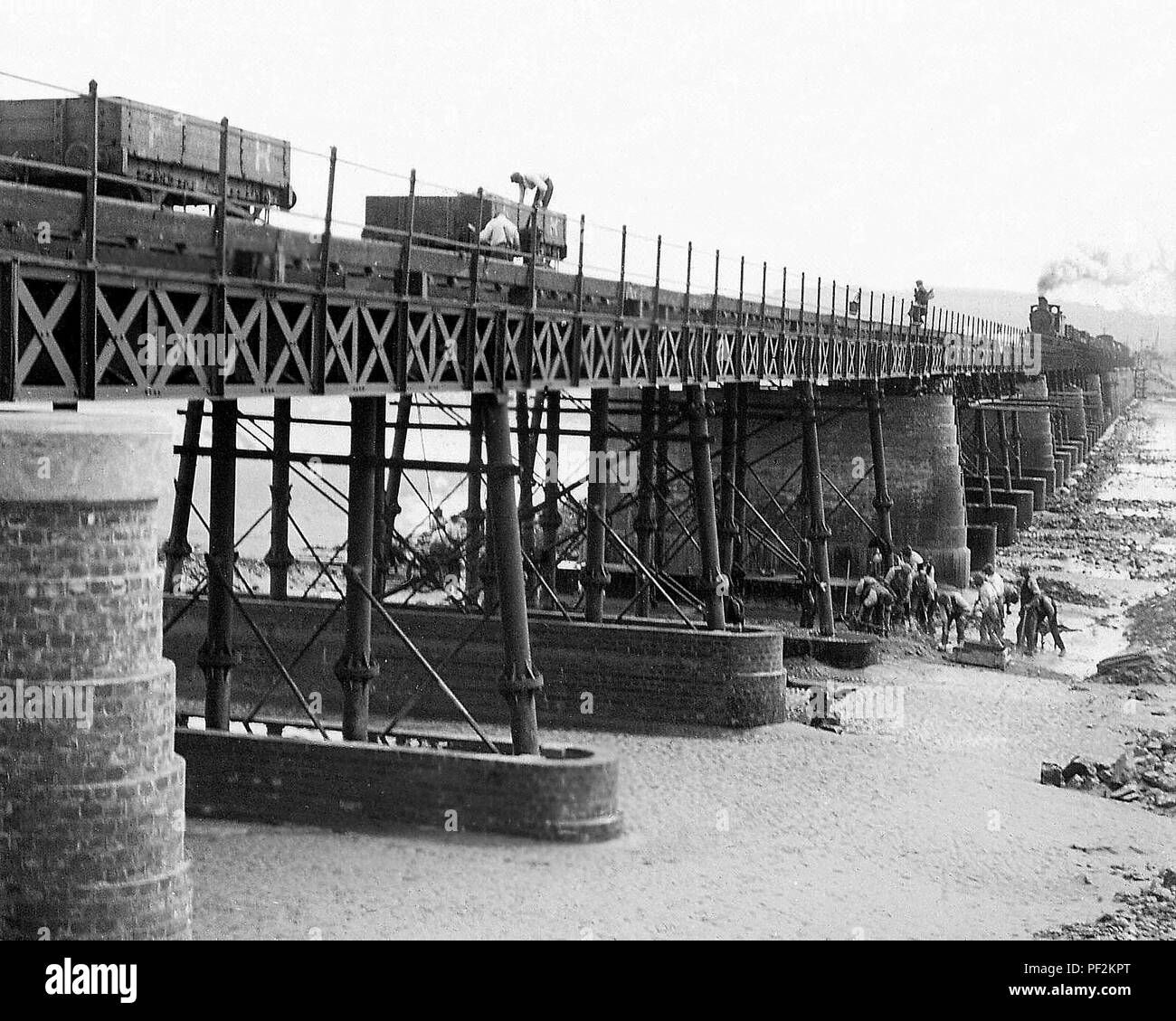Railway bridge over the River Kent, Arnside, early 1900s Stock Photo