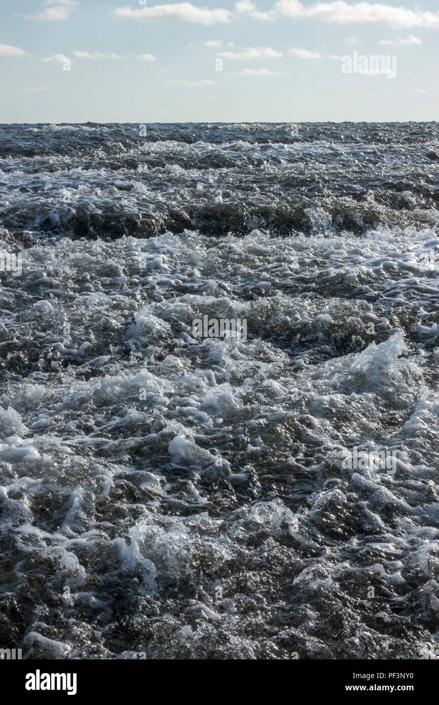 The natural phenomenon that is the ebbing tide at Montgomery Reef