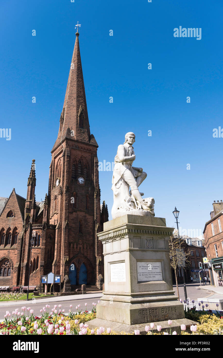 Statue of Robert Burns and Greyfriars church steeple, Dumfries, Scotland, UK Stock Photo