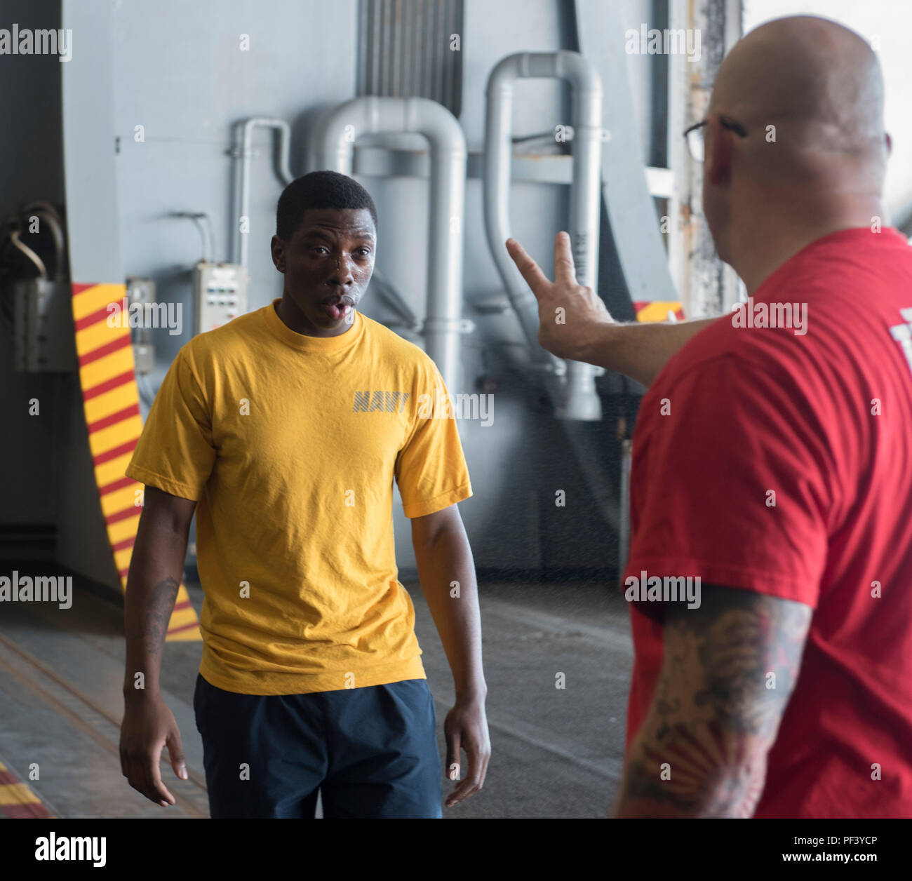 180810NOH9580206 ATLANTIC OCEAN (Aug. 10, 2018) Aviation Boatswain's