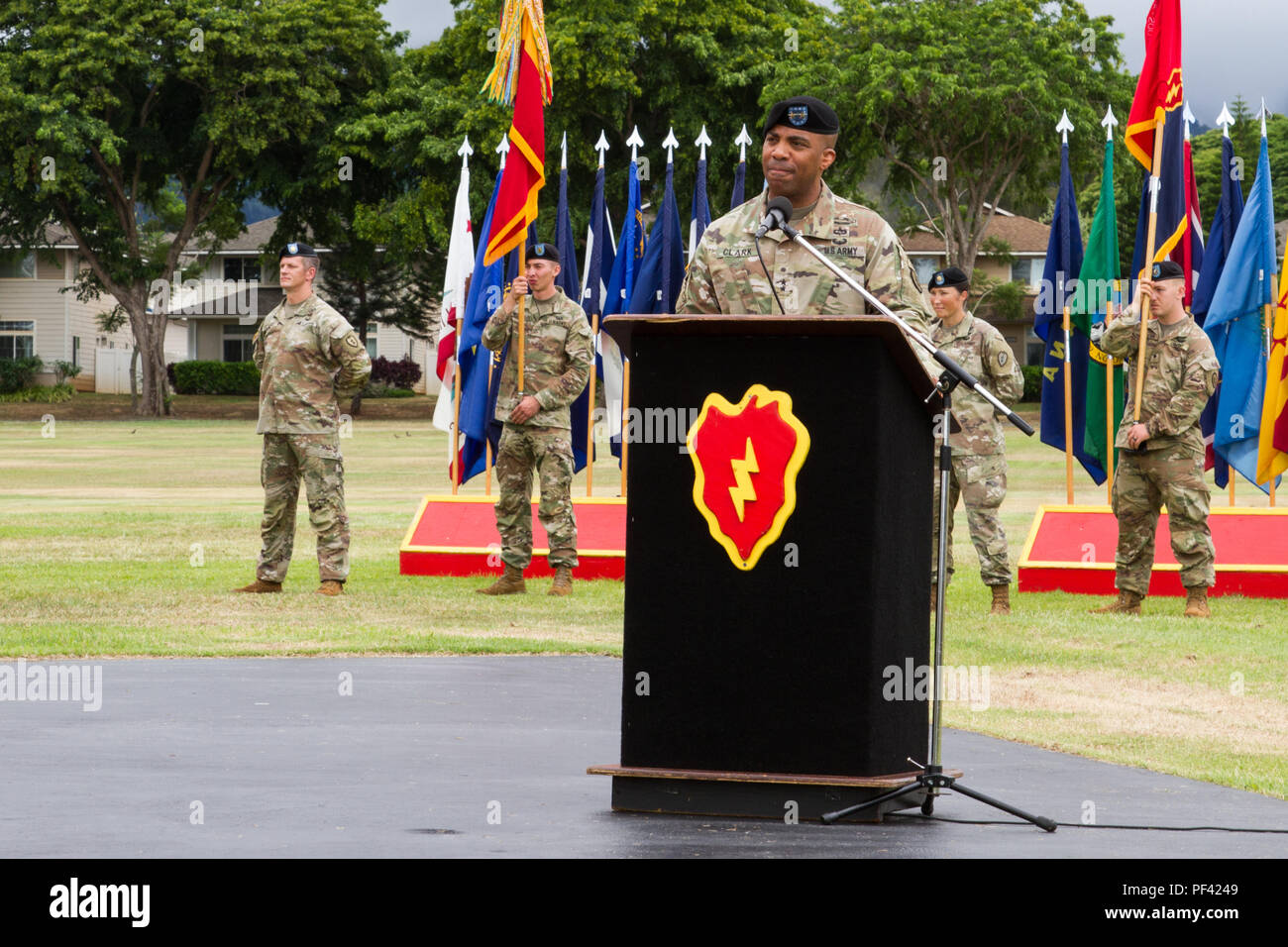 Col. David B. Womack, incoming 25th Infantry Division Chief of Staff, Schofield Barracks, Hawaii, assumes responsibility of duties in a ceremony on Weyand Field, Schofield Barracks, on Aug. 10, 2018. Womack has previously served on the installation as the commander of 2nd Brigade Combat Team, 25th Infantry Division. Stock Photo