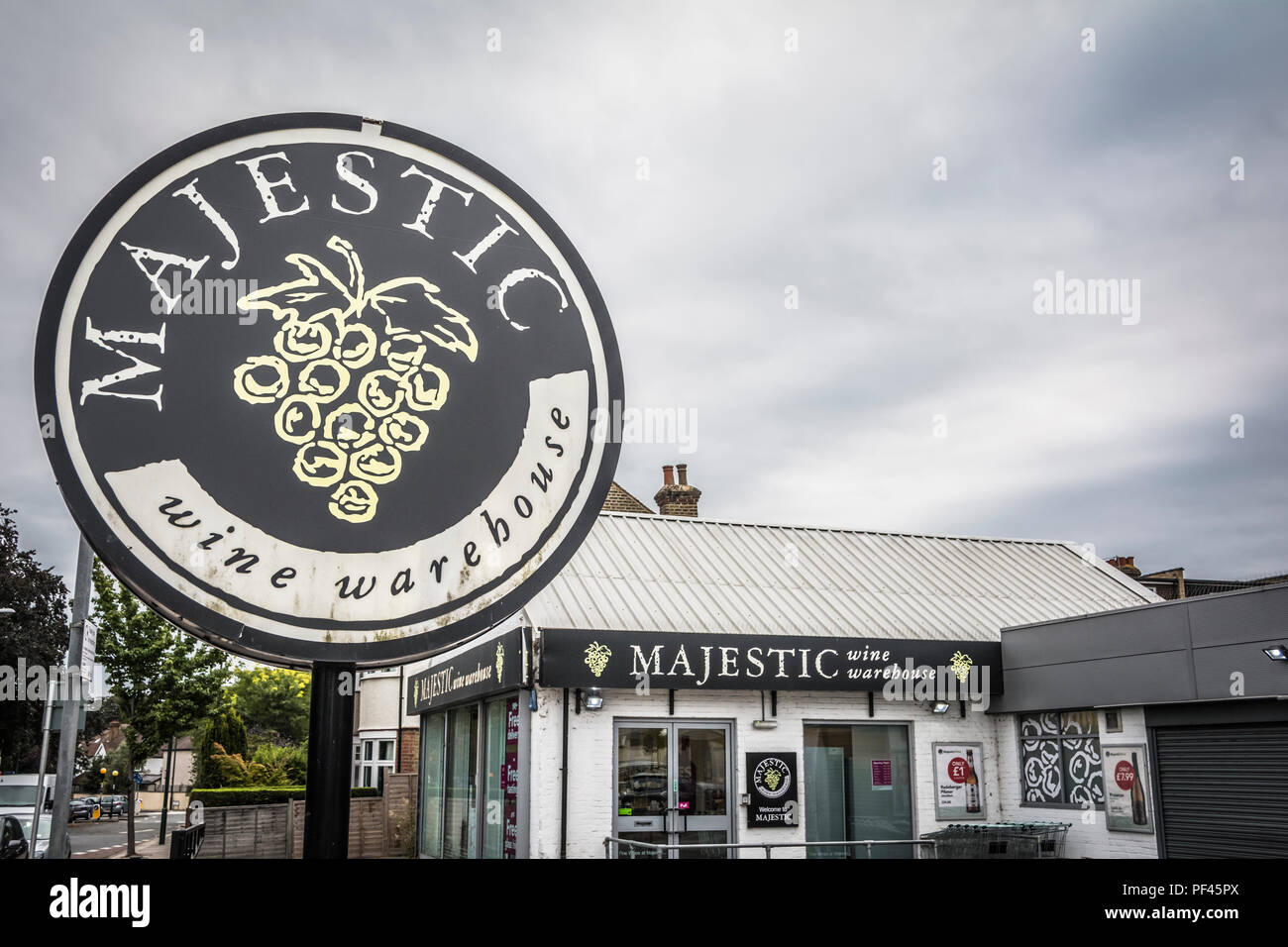 Majestic Wine Warehouse sign, Cross Deep, Twickenham, London, TW1, UK Stock Photo Alamy