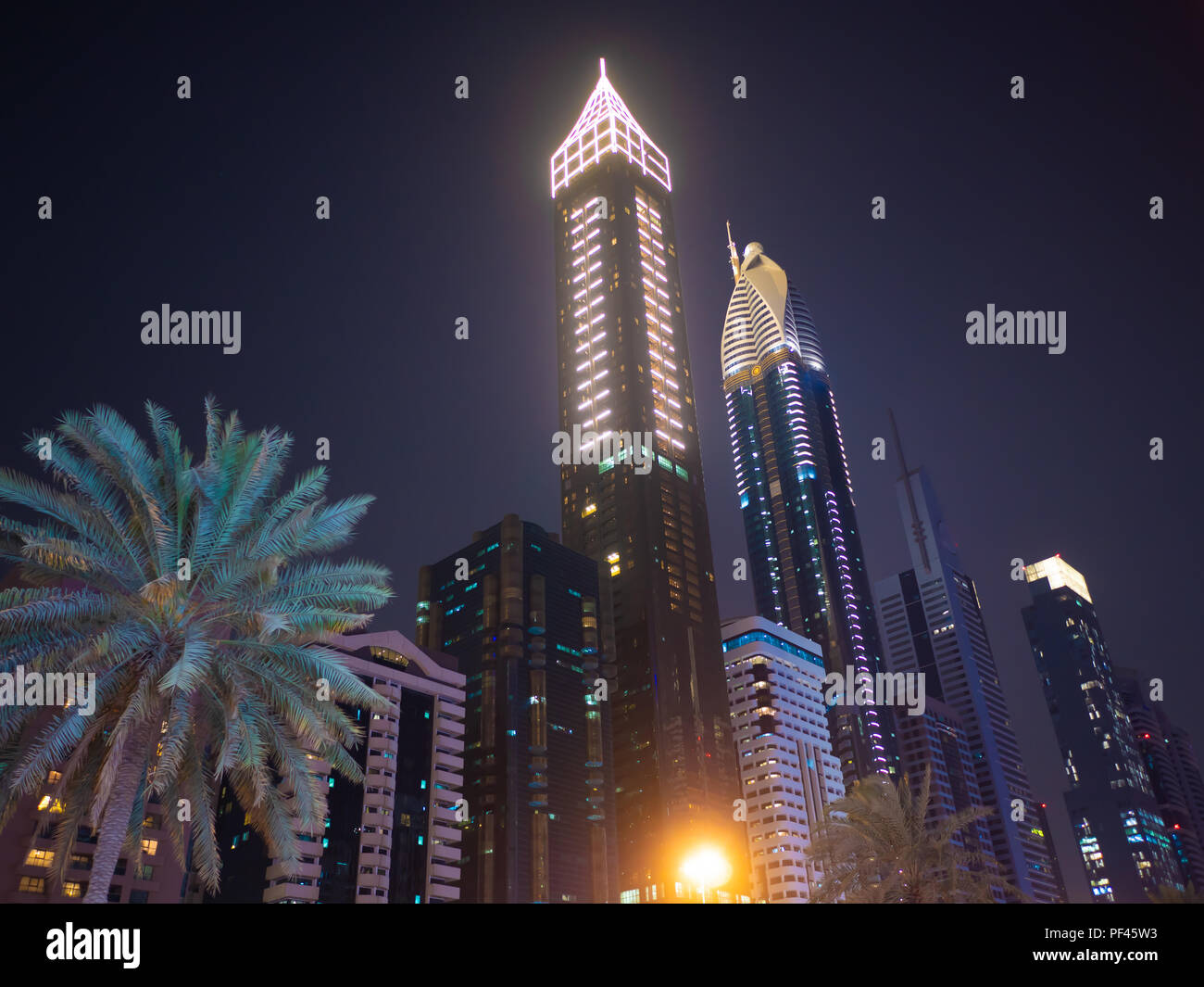 Aerial view the palm dubai hi-res stock photography and images - Alamy