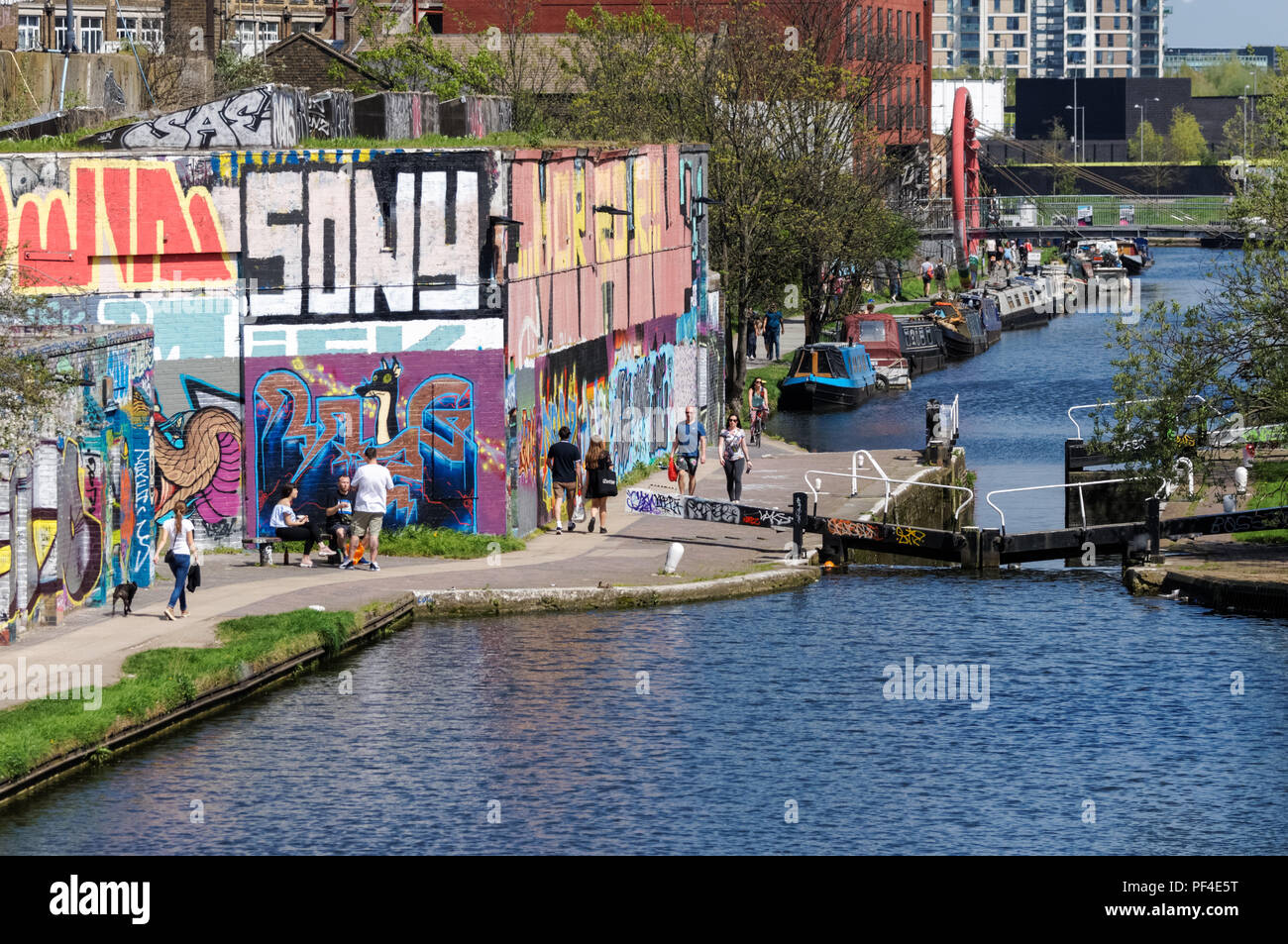 Hertford Union Lower Lock No. 3, Hertford Union Canal, the River Lee Navigation, London England United Kingdom UK Stock Photo