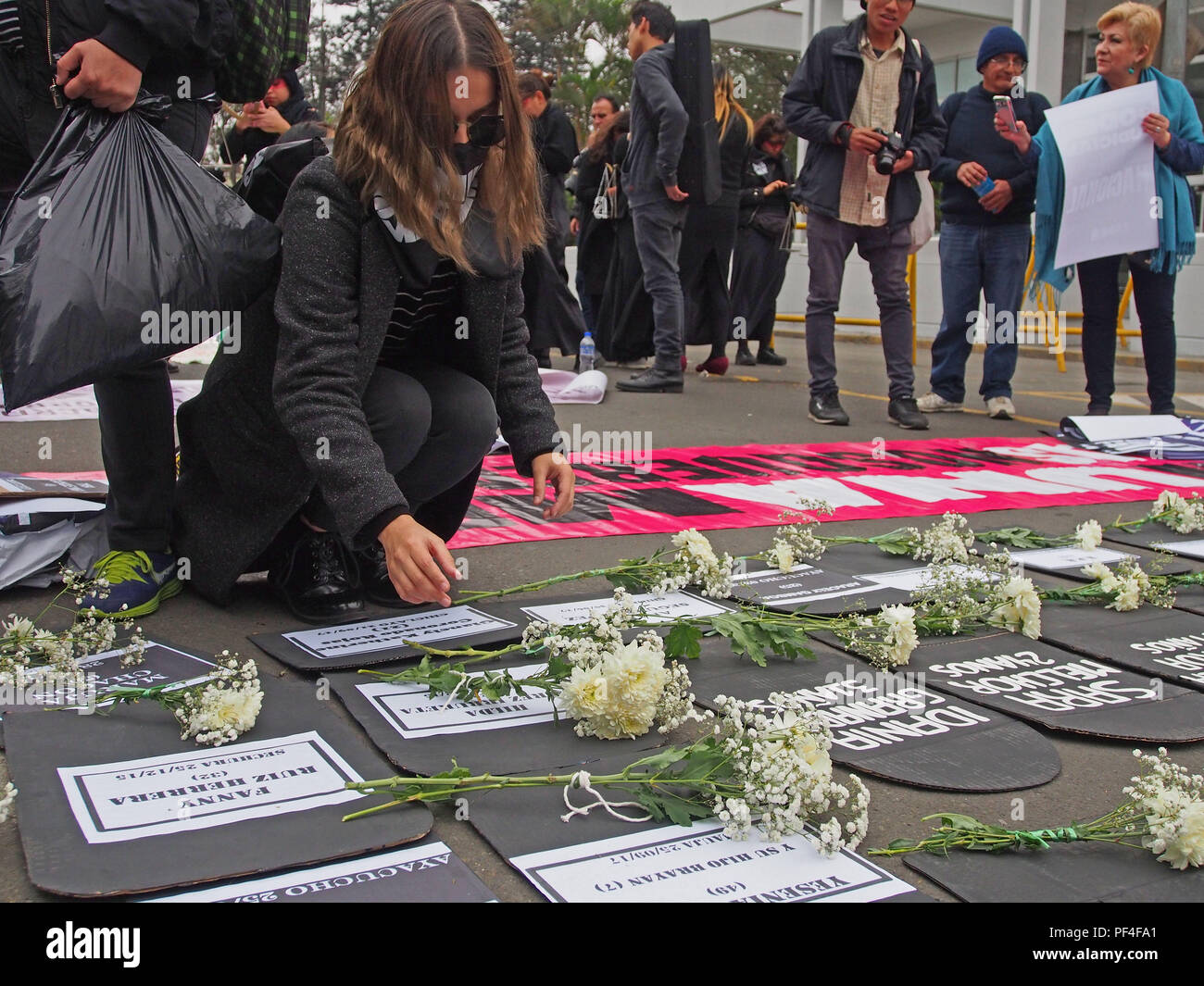 Murdered women hi-res stock photography and images - Alamy