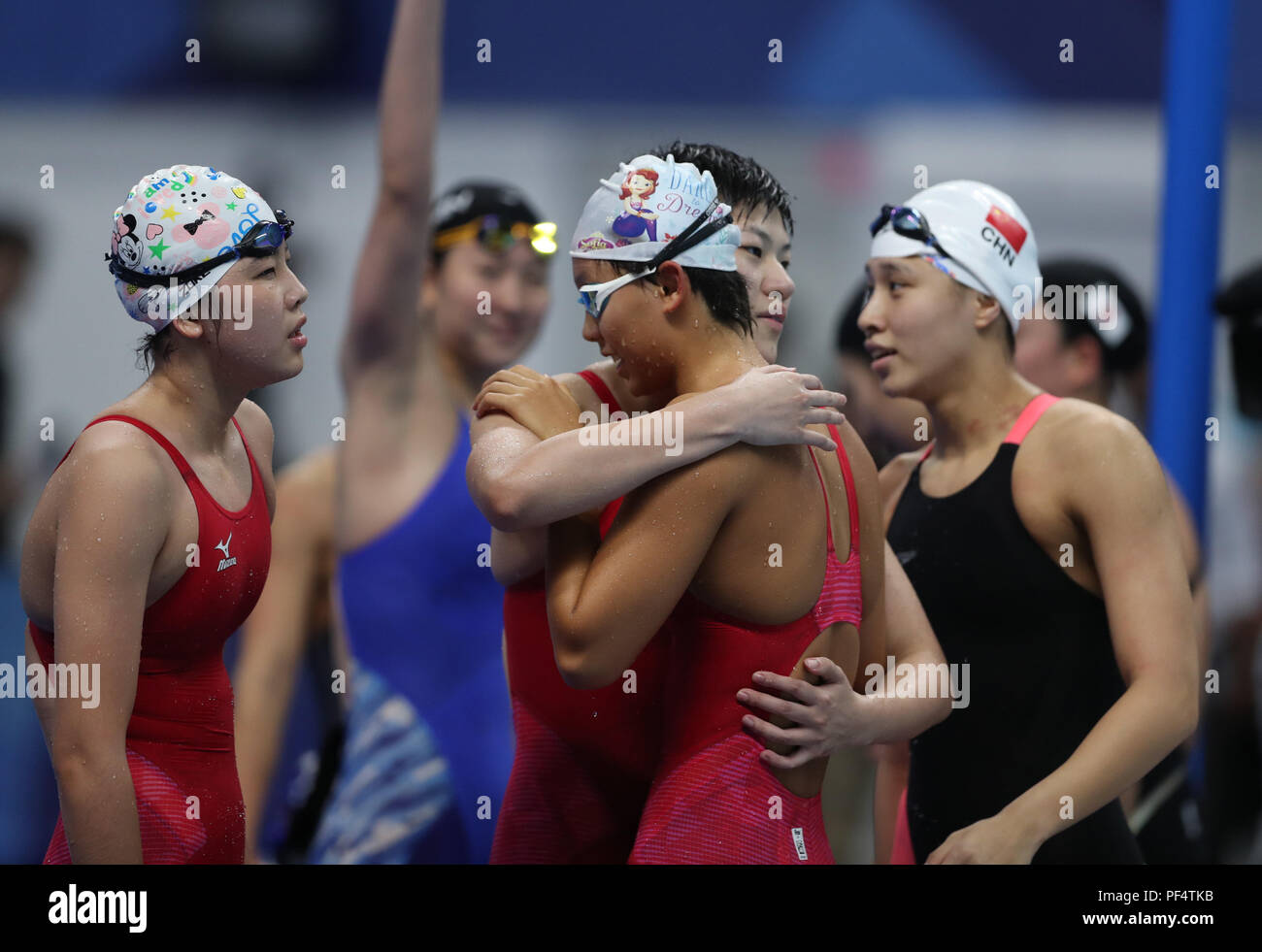 Jakarta, Indonesia. 19th Aug, 2018. Chinese swimmers Zhu Menghui, Wu
