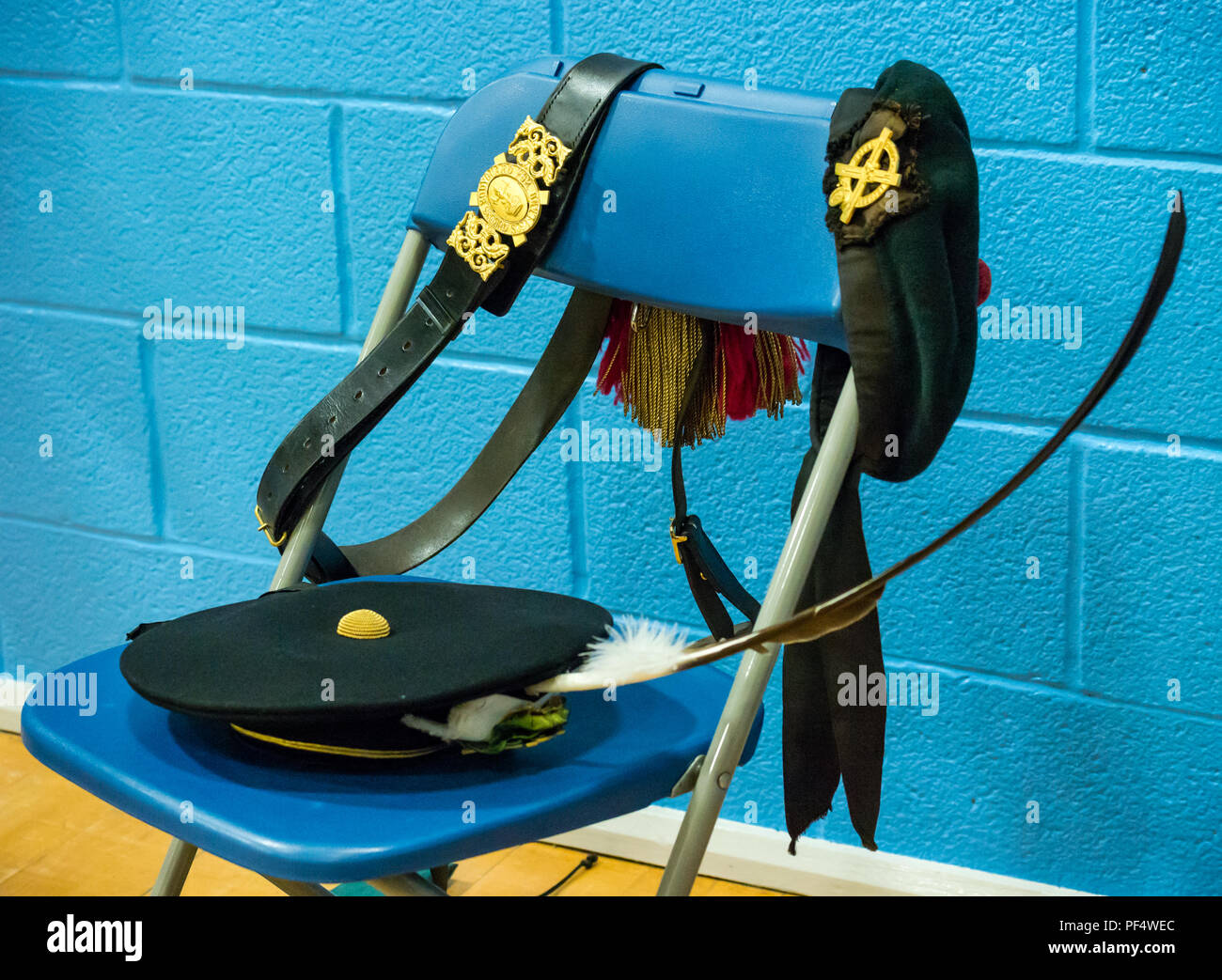 Military Hat Feather High Resolution Stock Photography and Images Alamy