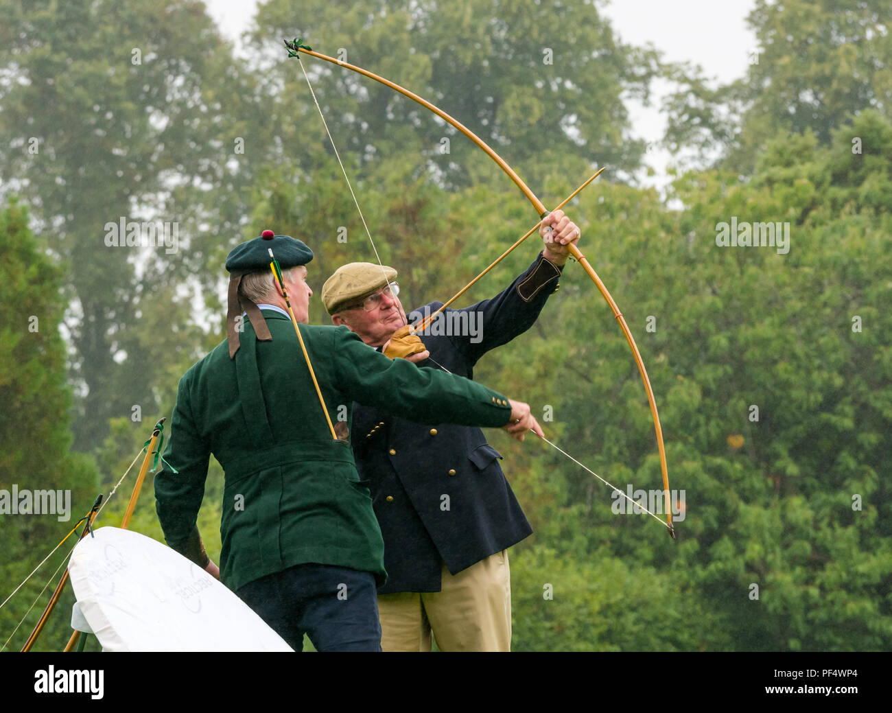 Longbow archer hires stock photography and images Alamy