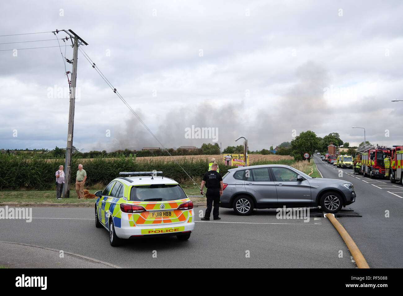 Sutton Bonington, Nottinghamshire, UK 19TH august, 2018 Firefighters from across the east midlands attended a  large fire on the hathernware industrial estate which also saw the closure of the nearby midland mainline.  ©mark severn/alamy live news Stock Photo