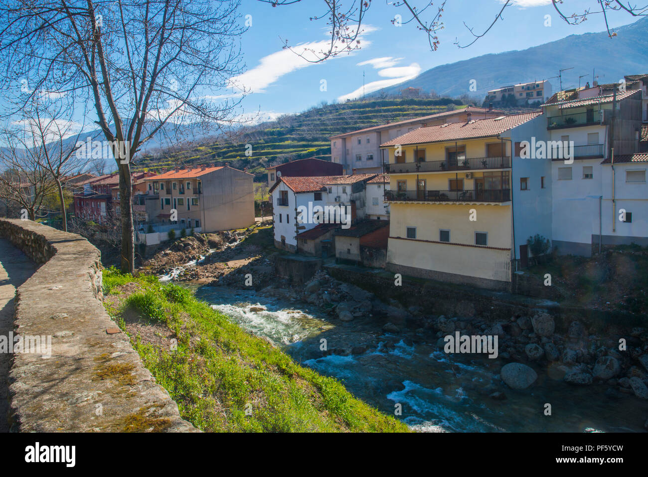 River Jerte and the village. Cabezuela del valle, Caceres province, Extremadura, Spain. Stock Photo