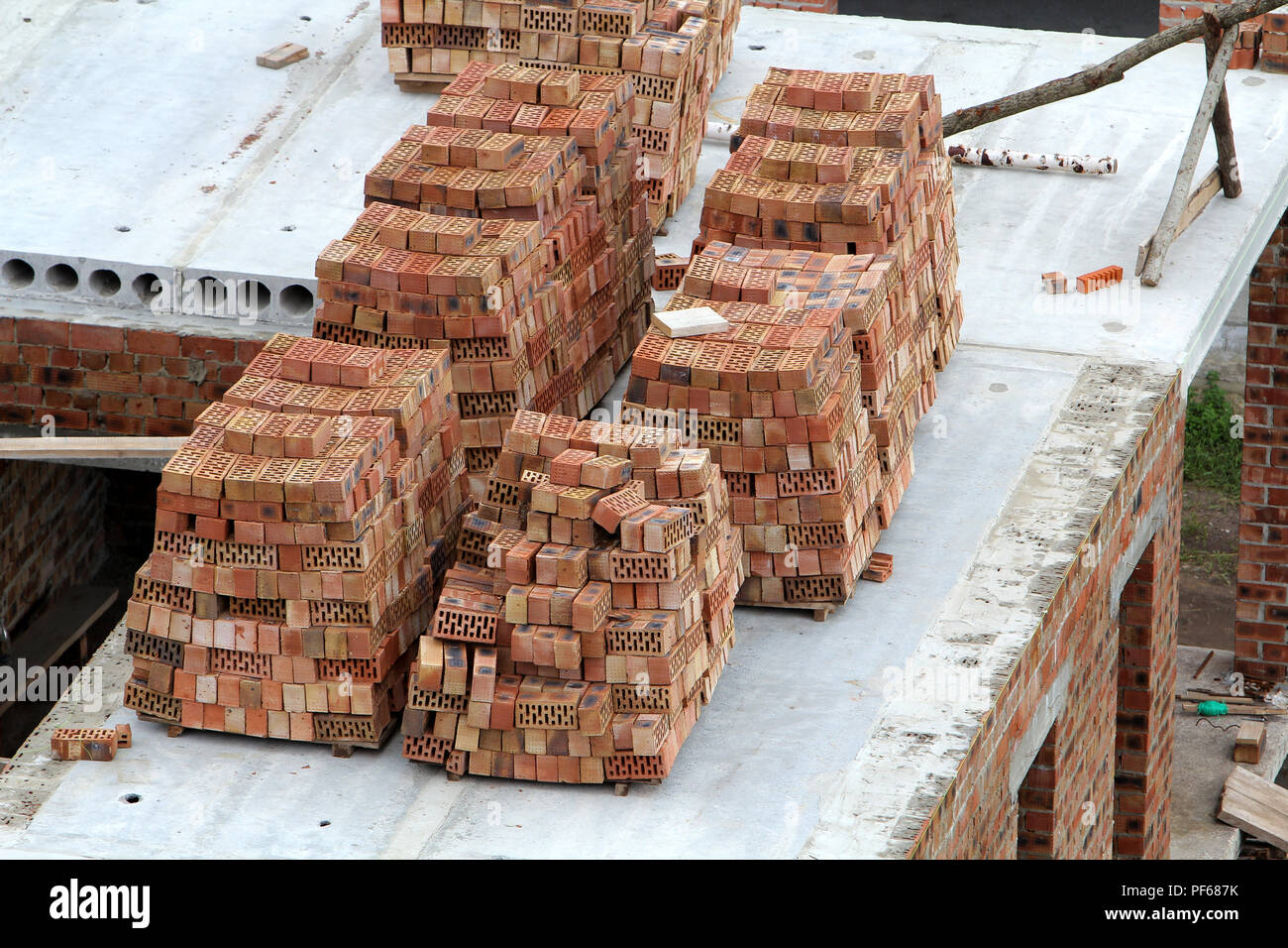 Brick Rack Contruction New bricks material delivery at construction site hi-res stock ...