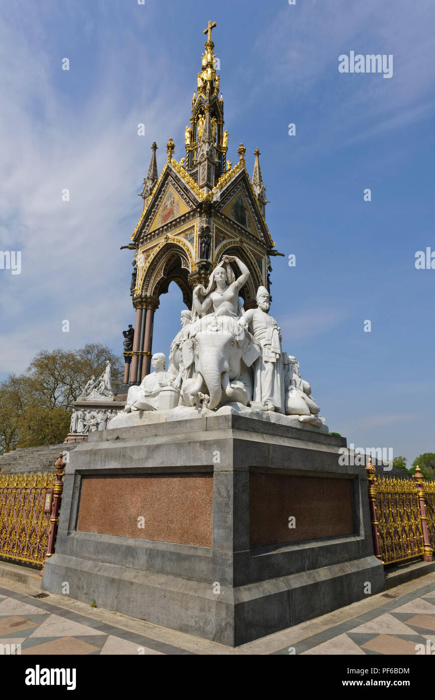 The Albert Monument in Kensington Gardens, London, England, UK Stock ...