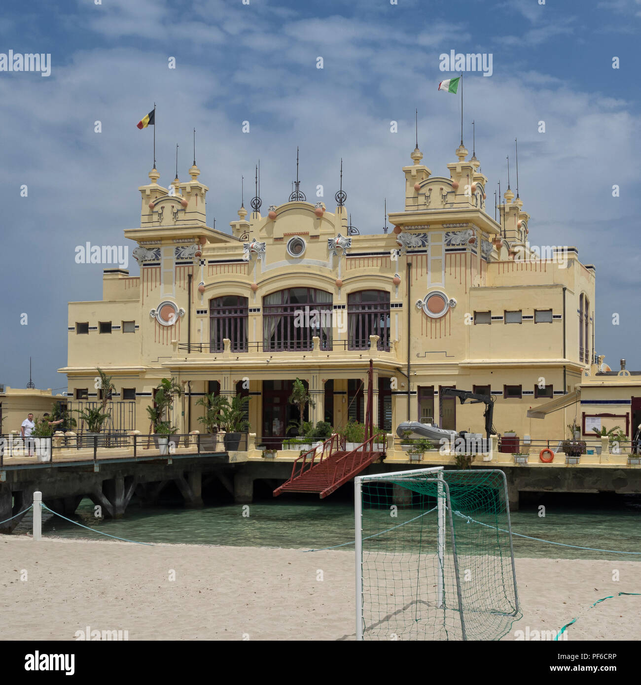 Mondello Resort Palermo Sicily The Charleston Restaurant At The Resort Of Mondello Stock Photo Alamy Mondello Resort Palermo Sicily The Charleston Restaurant At The Resort Of Mondello Stock Photo Alamy