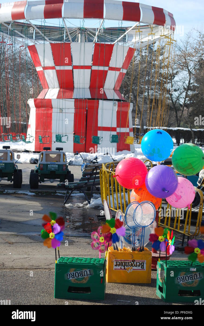 Pop up carnival hires stock photography and images Alamy
